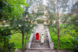 Con người